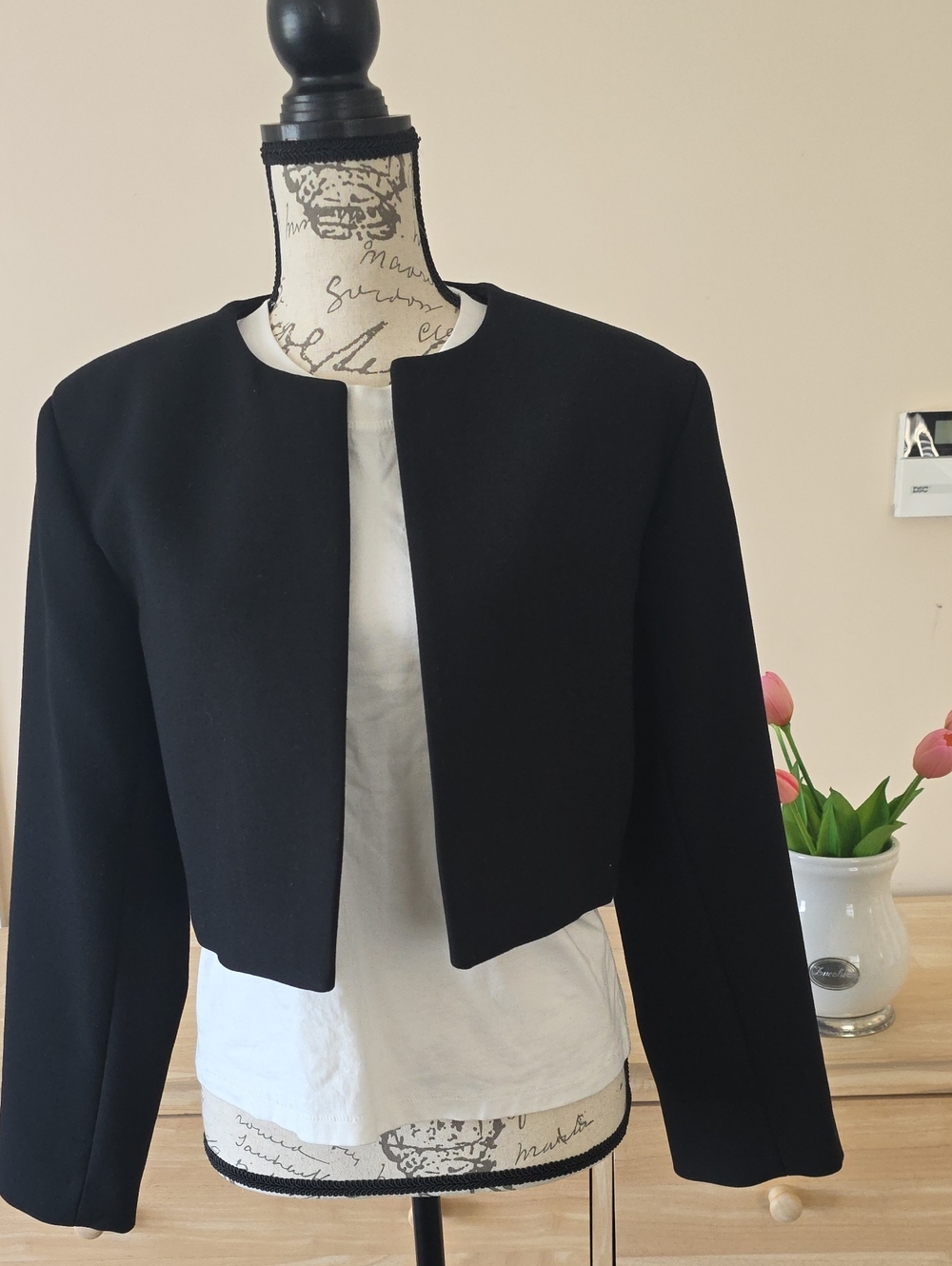 Zara Black Cropped Open-Front Blazer